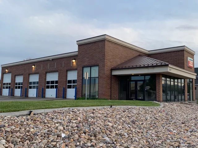 McNeil's Auto Care Riverton, view 2