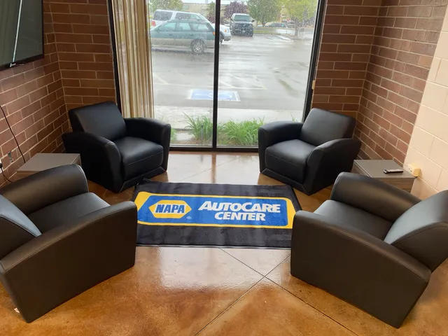 McNeil's Auto Care Riverton, view 3